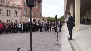 "Richter" und "Staatsanwälte" demonstrieren vor dem Landtag in Potsdam