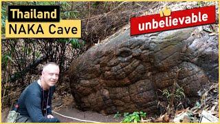 Thailand - Bueng Kan - Naka Cave - rocks that look like snakes