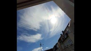 Aussperrung der Sonne durch versprühte Aluminiumschleier und künstliche Wolken